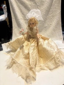 Hartplastik Braut und Brautjungfer Vintage Puppe Set - Bild 1 von 6