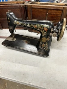 April 1912 Singer Sewing Machine - Picture 1 of 9