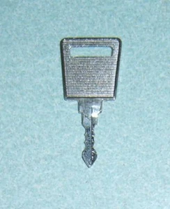 LLAVE DE MÁQUINA TRAGAMONEDAS DAIDO PACHISLO 001 - RESTABLECIMIENTO ORIGINAL DE FÁBRICA Y PROBABILIDADES DE CAMBIO - Imagen 1 de 5
