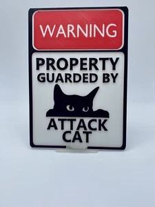 Property Guarded By ATTACK CAT Warnung lustige Neuheit Schild Katzen Geschenk - Bild 1 von 3