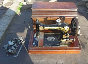 Vintage Singer Nähmaschine Handkurbel, im Koffer & Zubehör 15072500 - Bild 1 von 9