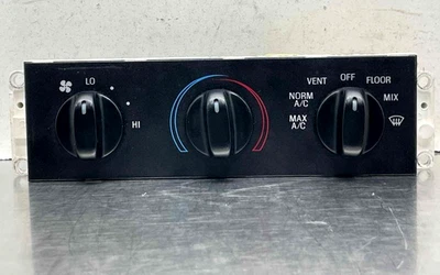 2003-2011 Ford Crown Victoria AC Heater Climate Control Assembly OEM - Image 1 of 4