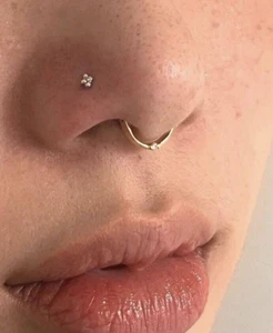 Nose Pin Nose Stud Surgical steel Crystal Flower Nose Ring Piercing Bone end - Picture 1 of 8
