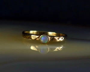 Ring Gold 333 Opal Multicolor 17,7 mm - attraktiv elegant & schön schimmernd 8 k - Bild 1 von 13