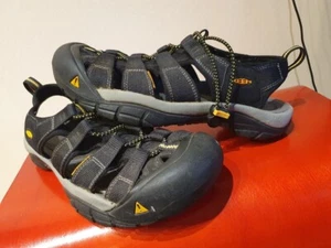 Keen 42 Outdoor Herren Sandalen Newport H2 1001907 schwarz gelb Damen Unisex - Bild 1 von 8