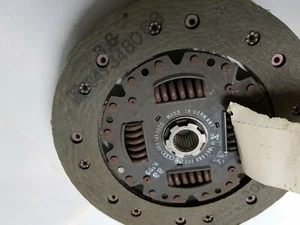 VW CLUTCH DISC (PLATE) to suit VW PASSAT B2 / AUDI,80,90,B2 /100/200 C2/C3,79-90 - Picture 1 of 4