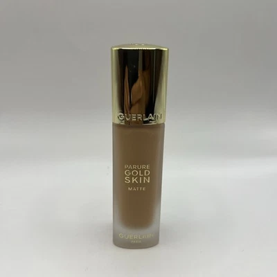 Guerlain Parure Gold Skin Matte Foundation.  SPF 15  Shade  4N Retail $93 - Image 1 of 2
