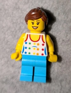 LEGO City Town Girl Female Stars Pattern Top Azure Legs Big Happy Smile - Picture 1 of 2