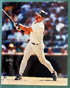 Don Mattingly Autograph 16x20 Photo BECKETT CERT - Picture 1 of 2