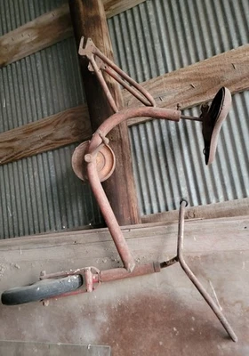 Marco de triciclo antiguo, años 40-50, ¡gran proyecto o exhibición como está! ¡Hallazgo único! Foto 1 de 4