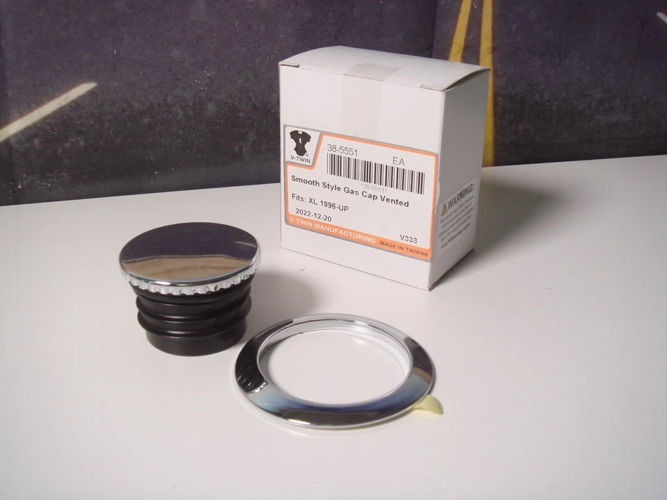 Tapa de gasolina Harley XL estilo liso ventilada cromada con moldura Sportster V-Twin 38-5551 H5 Foto 1 de 4