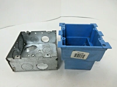 LOT OF 2 ELECTRICAL BOXES, 4' METAL JUNCTION & 34 CU IN 2 GANG PVC WALL BOX - Image 1 of 4