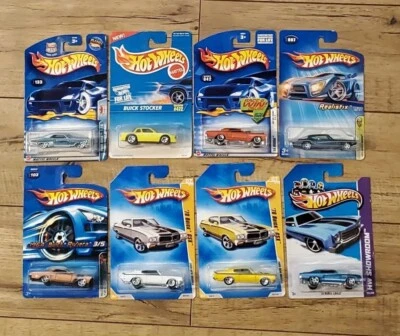 8) Buick Riviera 2009 primeras ediciones 70 Buick Muscle Mania 1964 Hot Wheels  Foto 1 de 4