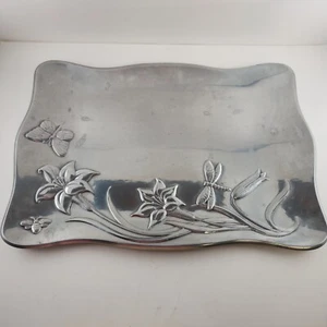 Bandeja metálica hueca Lenox Butterfly Meadow servicio pesado 20" x 14" festoneada - Imagen 1 de 6