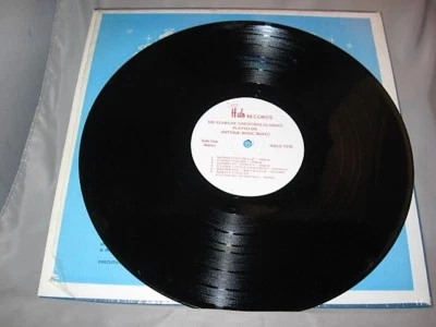 100 YEARS OF CHRISTMAS CLASSICSL LP PLAYED ON ANTIQUE MUSICAL BOXES[ INV-12] - Image 1 of 4