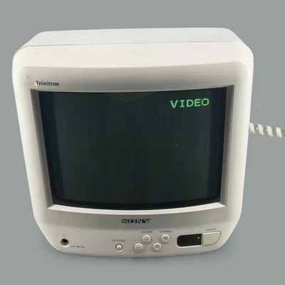 TV colorida retrô para jogos Sony Trinitron KV-9PT50 9" CRT sem controle remoto - Testada - Imagem 1 de 4