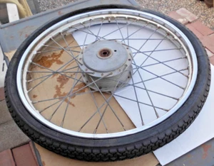 VINTAGE 1979 SUN 17" x 1.35" SMALL MOTORCYCLE SPOKE RIM w/ BRAKE HUB. - Bild 1 von 7