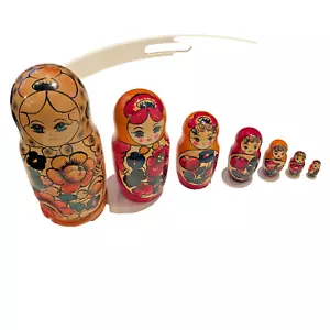 Vintage Russian Matryoshka Nesting Stacking Doll 7 Dolls 1990s Hand Painted Wood - Picture 1 of 13
