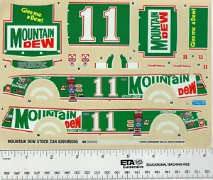 DECALCOMANIA NASCAR #11 MOUNTAIN DEW 1982 BUICK REGAL DARRELL WALTRIP MONOGRAM 1/24 - Foto 1 di 1