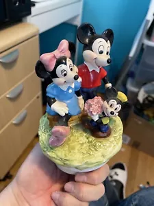 Mickey Minnie Mouse Mother's Day Music Box Figures 1982 Disney Schmid - Picture 1 of 12