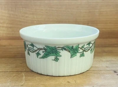 Limoges Apilco Chamart Francia 4oz. Souffle de porcelana Ramekins White Ivy Vine Foto 1 de 4