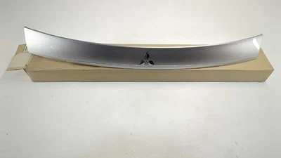 Новый оригинальный производитель подлинный Mitsubishi задний хвост украшение 2018-2020 Eclipse крест 90810W019P - Изображение 1 из 4