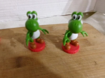 Lote de 2 Ajedrez Super Mario ~ CABALLERO ~ YOSHI ~ Piezas de Repuesto 2009 Foto 1 de 4