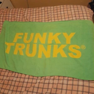 Funky Tronchetti Tinta Unita Verde Giallo Morbido Cotone Nuoto Sportivo Asciugamano - Foto 1 di 4