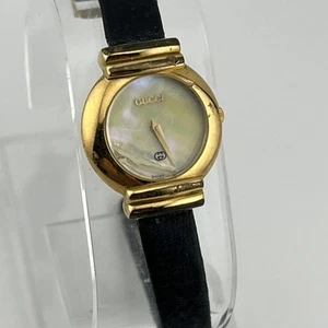 Gucci Damenuhr 5300L MOP Zifferblatt 24mm Gehäuse schwarzes Band - für Teile/Reparatur - Bild 1 von 9