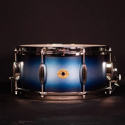 Slingerland 14 英寸 x 6.5 英寸收音机国王艺术家小军鼓,蓝色和银色漆面 — 第 1/3 张图片