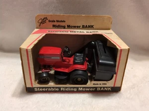 JLE Scale Models Sentar Riding Lawn Mower Coin Bank #HC-49 1/16 Still In Box. - Picture 1 of 8