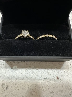 Diamante redondo creado por Jared Lab con color E y claridad VVS1. Amarillo 14K Foto 1 de 4