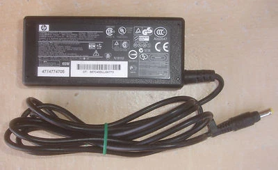 Adaptador de alimentação CA para laptop Compaq 18,5 volts PPP009L original do fabricante 239427-001 - Imagem 1 de 4