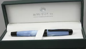 Pluma estilográfica Monteverde Prima azul remolino y borde negro - nueva en caja - pluma fina - Imagen 1 de 4