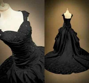 Vintage Black Wedding Dresses Long Gothic Spaghetti Straps Lace Bridal Gowns - Picture 1 of 7
