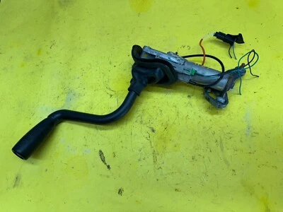 2003-2006 CHEVROLET AVALANCHE 1500 GEAR SHIFTER LEVER OEM - Image 1 of 4