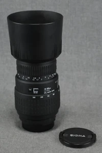 Sigma 70-300mm Macro Super Zoom Lens for Nikon AF D F4-5.6 II w/Lens Hood & Caps - Picture 1 of 6