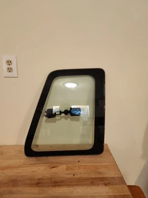 Ford Mazda Navajo Explorer 1993-2002 cuarto derecho ventana de ventilación de vidrio lado del pasajero Foto 1 de 4