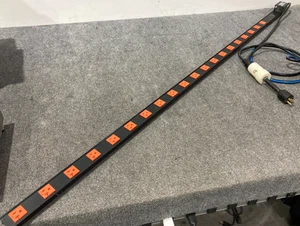 Middle Atlantic PFT-2020TL-M-NS 20-Outlet Metered Power Strip, 120VAC - Picture 1 of 5