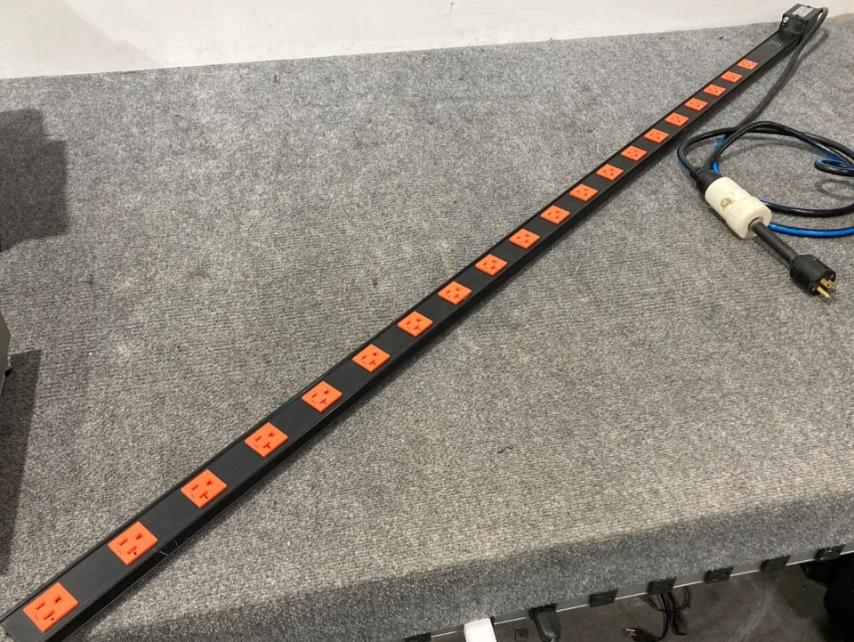 Middle Atlantic PFT-2020TL-M-NS 20-Outlet Metered Power Strip, 120VAC - Image 1 of 4