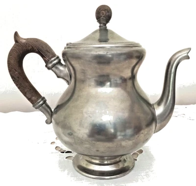 Théière en étain, manche en bois, Royal Holland Pewter KMD - Photo 1/4