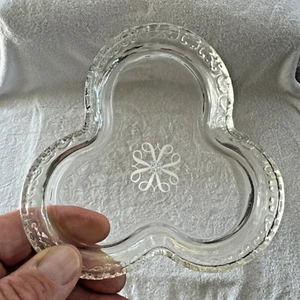 Plato de caramelo transparente de trébol de 3 hojas - Imagen 1 de 6
