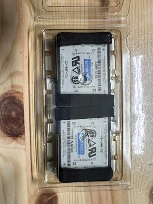 2pcs Vicor VI-J00-CZ DC to DC Converter 12VDC 33W In, 5VDC 25W Out. - Image 1 of 3