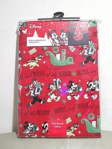 Neu - Disney Mickey Mouse Weihnachten PEVA FLANELLRÜCKEN Tischdecke (70 Zoll rund)  - Bild 1 von 6
