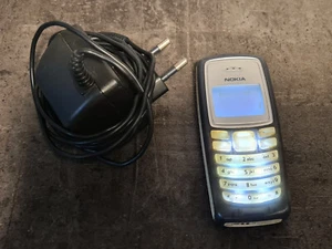 NOKIA 2100 FUNZIONANTE CON CARICABATTERIA - Foto 1 di 4