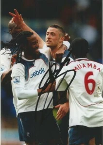 BOLTON: GARY CAHILL SIGNED 6x4 ACTION PHOTO+COA - Picture 1 of 1
