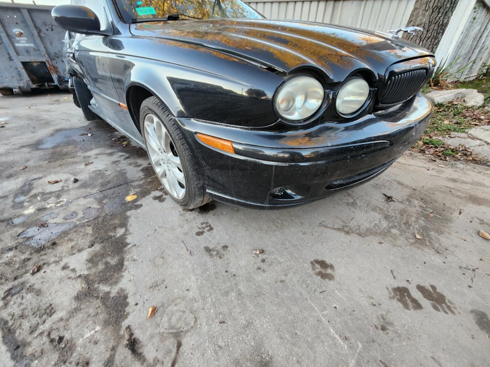 2001 2002 03 2004 2005 06 07 2008 JAGUAR TIPO X PARACHOQUES DELANTERO DERECHO MOLDEADO NEGRO Foto 1 de 2