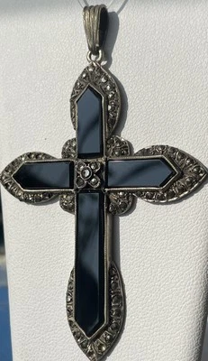 Croce Antica In Argento Onice E Marchesite - Immagine 1 di 4