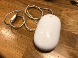Souris Apple Mighty Mouse A1152 2058 Usb Filaire iMac MacBook mac mini pro air f - Picture 1 of 2