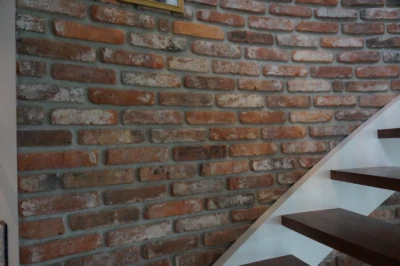 26m² Ziegel Riemchen Originale alte Ziegel Verblender Klinker Mauer Backstein - Bild 1 von 4